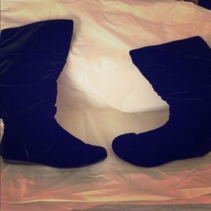 Black velour boots